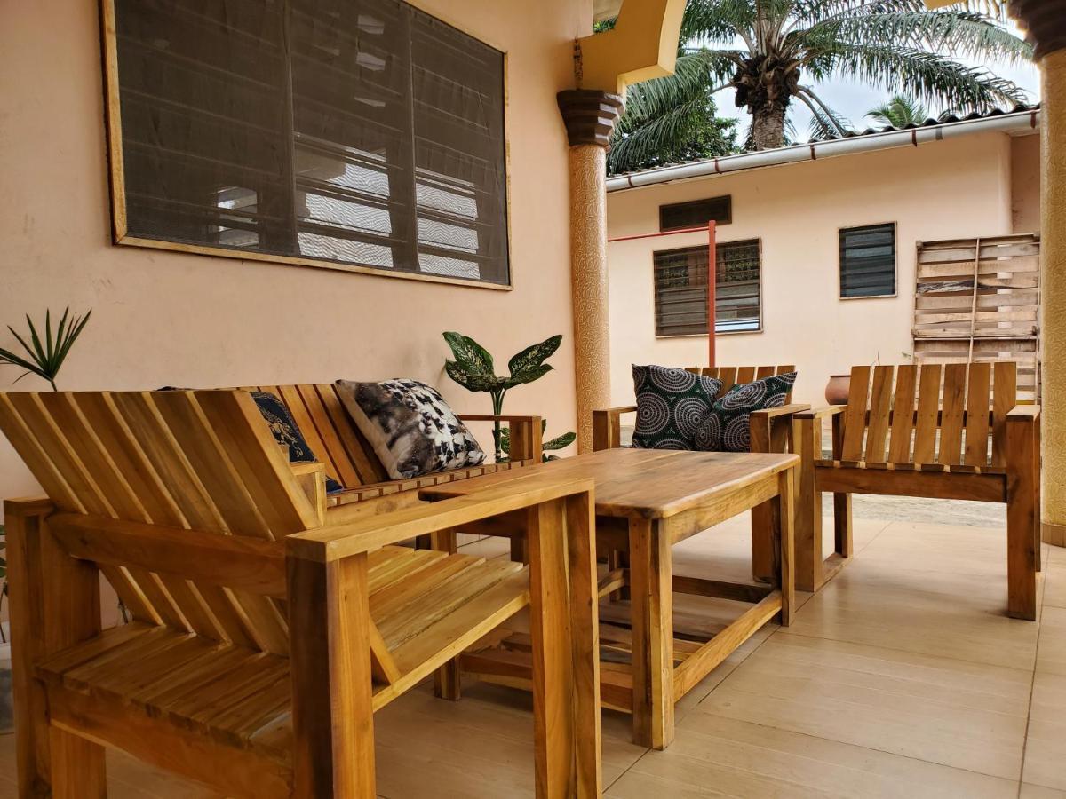 Au Coeur De Ouidah Apartment Bagian luar foto